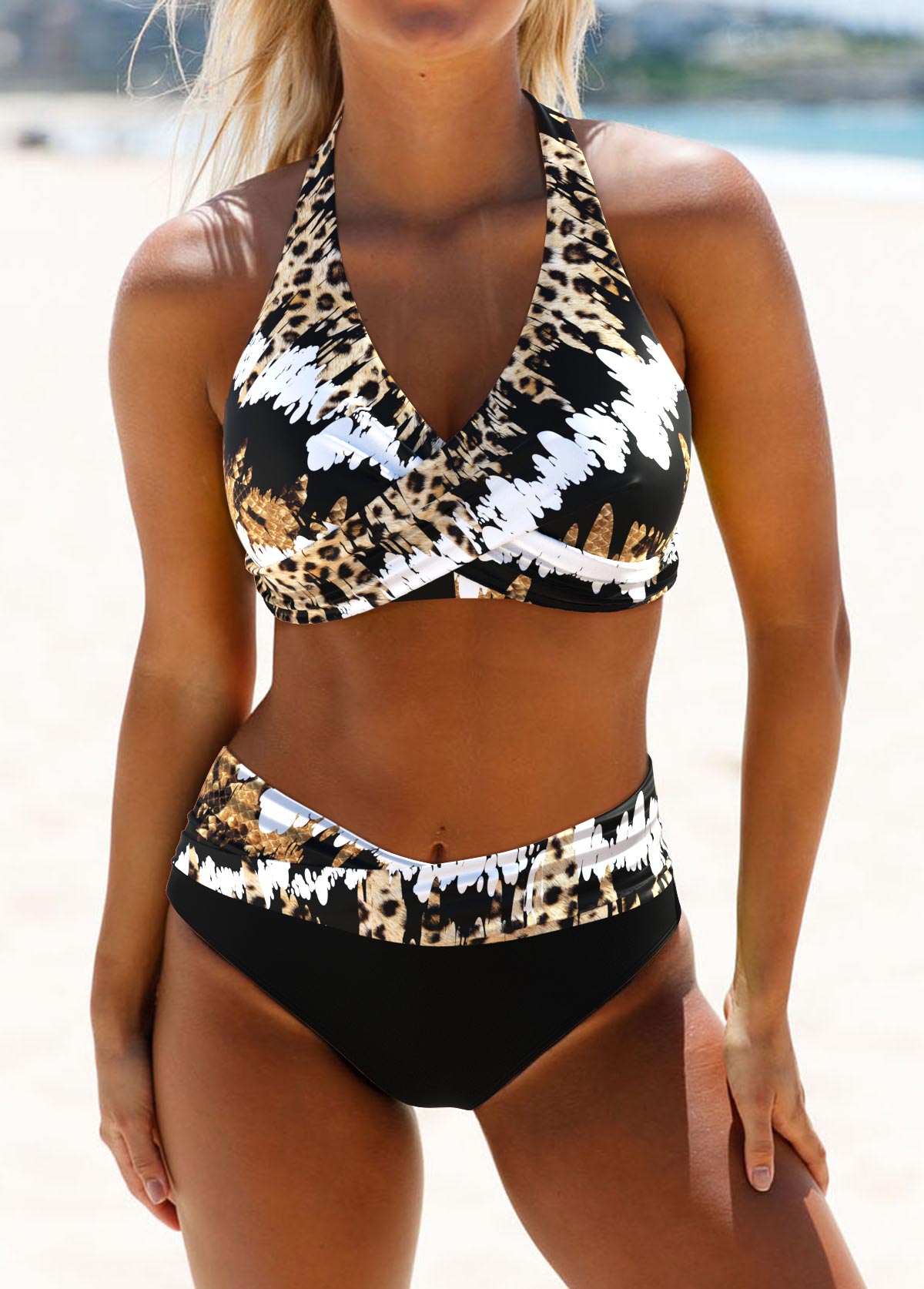 Biquíni Animal Print Com Top Cruzado Estruturado