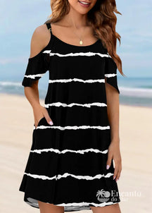 Saída De Praia Ombro Vazado Estampada Com Bolsos Preto e Branco / PP Saída De Praia Ombro Vazado Estampada Com Bolsos